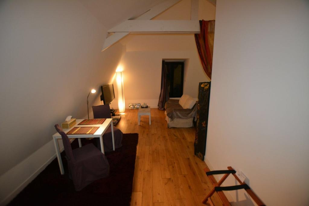 Maison D'Hotes Les Coudreaux Rueil-Malmaison Kültér fotó